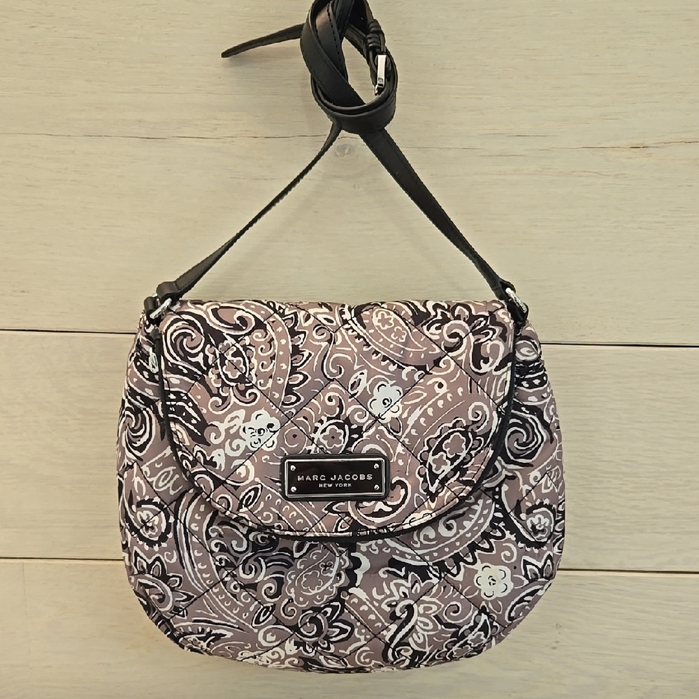 Marc Jacobs Black and White Crossbody Bag with Textured Design